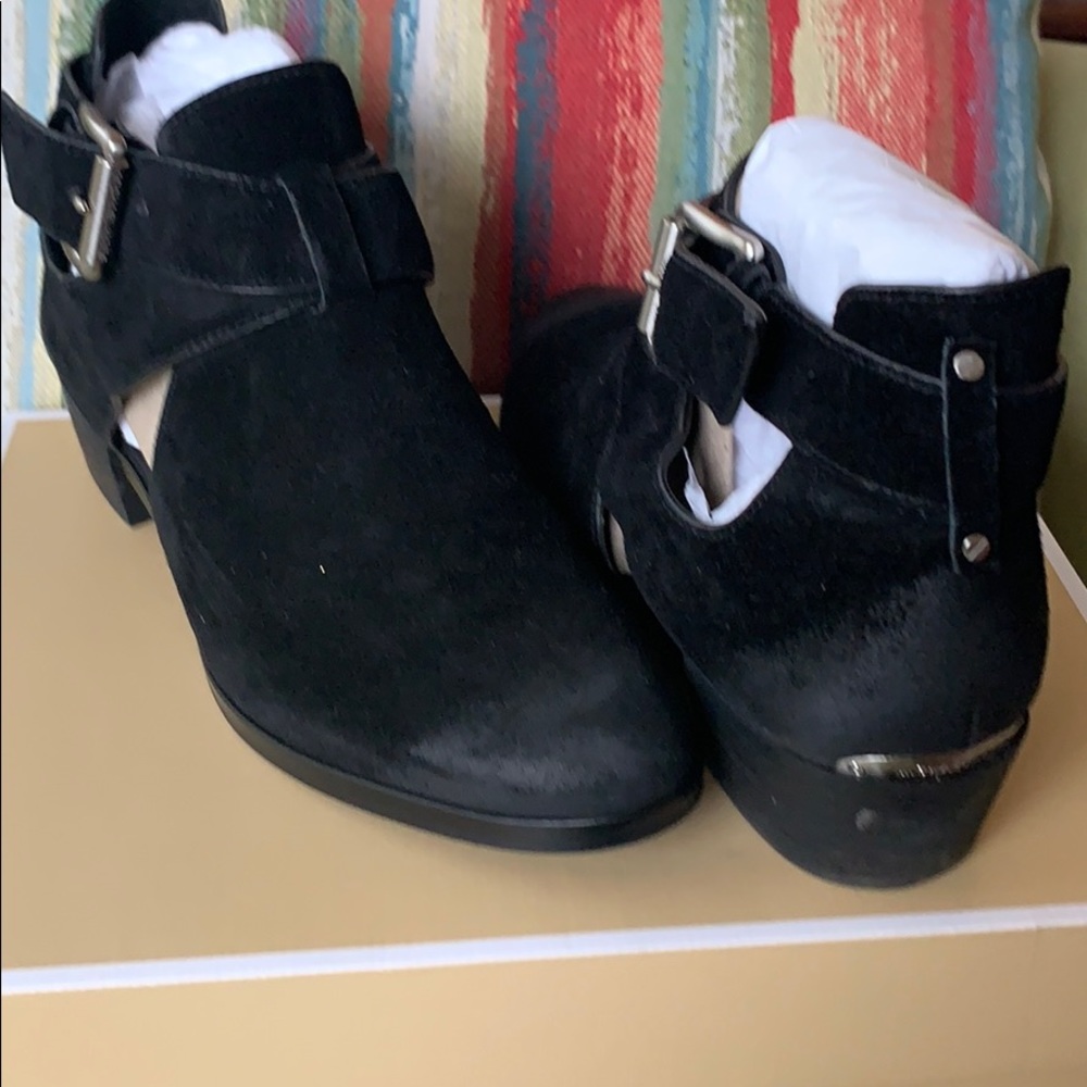 Ankle booties